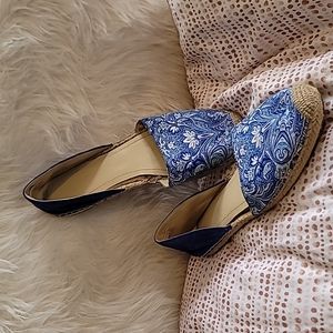 Marc Fisher Paisley Flats
